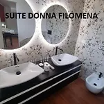 Donna Mila *